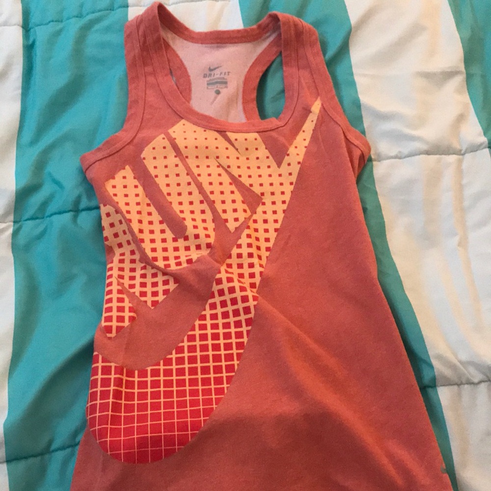 Nike tank